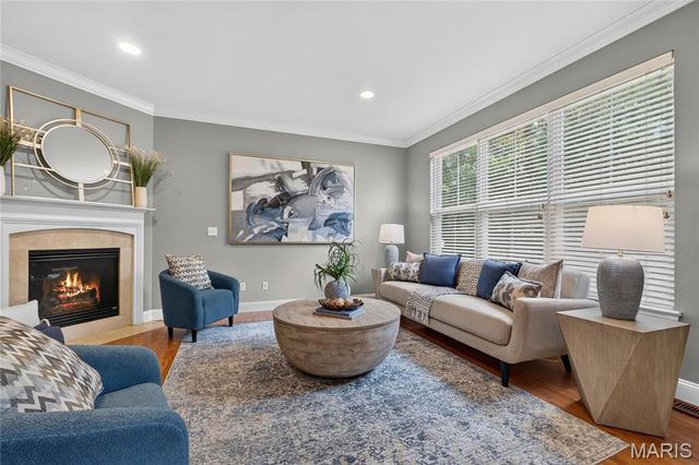 3843 Russell Boulevard, St Louis, MO 63110