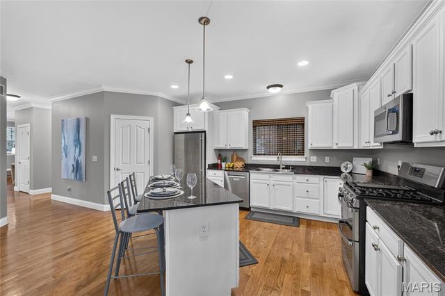3843 Russell Boulevard, St Louis, MO 63110