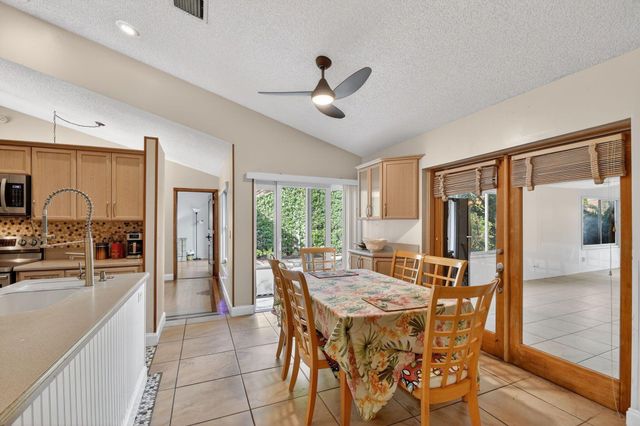 9744 Majestic Way, Boynton Beach, FL 33437