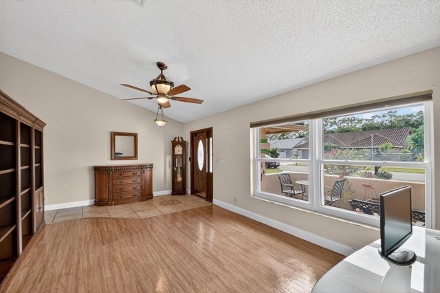 9744 Majestic Way, Boynton Beach, FL 33437