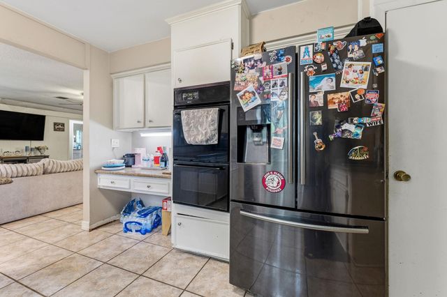 2818 Ellington Street, Houston, TX 77088