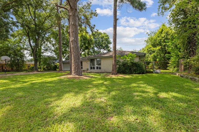 2818 Ellington Street, Houston, TX 77088