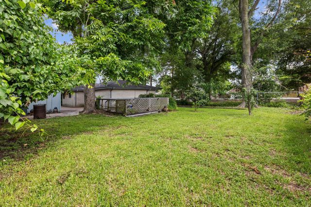 2818 Ellington Street, Houston, TX 77088