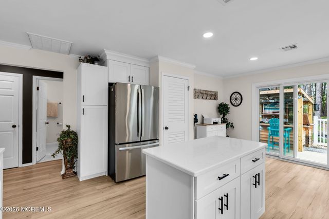 79 San Carlos Street, Toms River, NJ 08757
