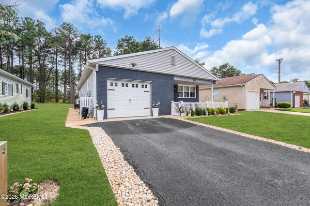 79 San Carlos Street, Toms River, NJ 08757
