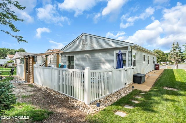 79 San Carlos Street, Toms River, NJ 08757