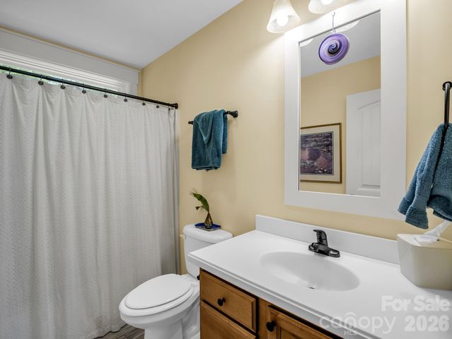 101 Plato Place, Etowah, NC 28729
