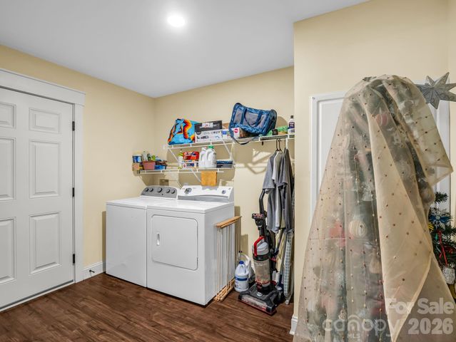 101 Plato Place, Etowah, NC 28729