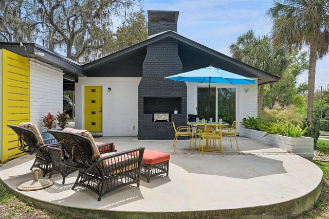 10426 LAKESHORE DRIVE, Clermont, FL 34711