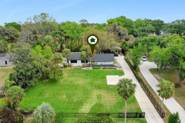 10426 LAKESHORE DRIVE, Clermont, FL 34711