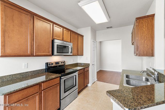 11809 SURFBIRD Circle 7E, Jacksonville, FL 32256