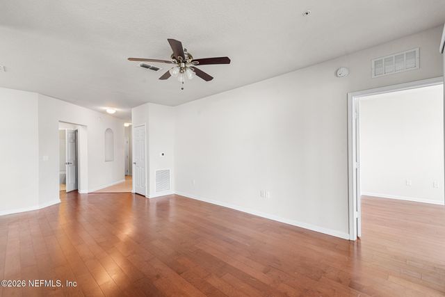 11809 SURFBIRD Circle 7E, Jacksonville, FL 32256