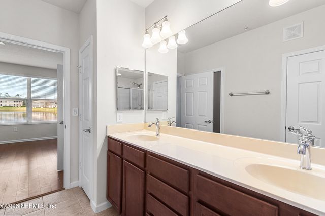 11809 SURFBIRD Circle 7E, Jacksonville, FL 32256