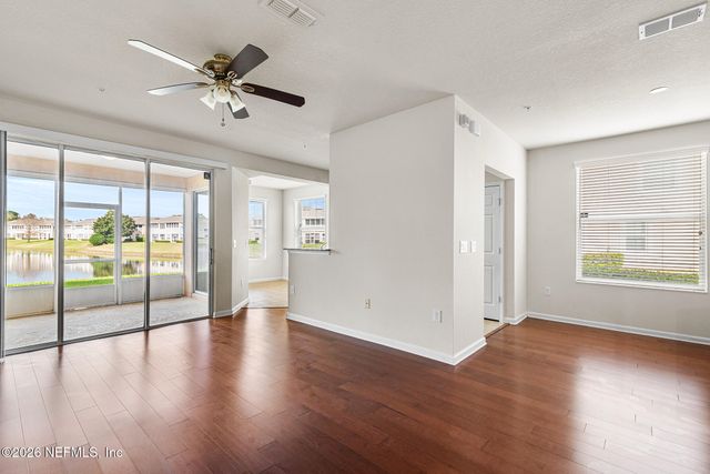 11809 SURFBIRD Circle 7E, Jacksonville, FL 32256