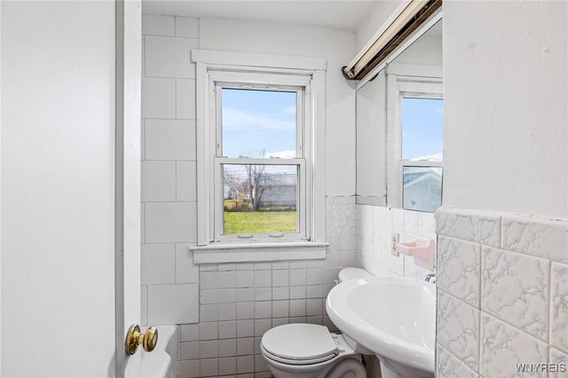 331 South Shore Boulevard, Lackawanna, NY 14218