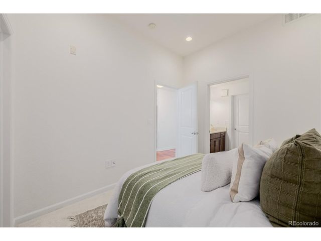 8165 E Lowry Blvd 209, Denver, CO 80230