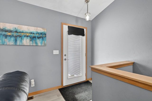 4252 Fox Hills Court, Janesville, WI 53546