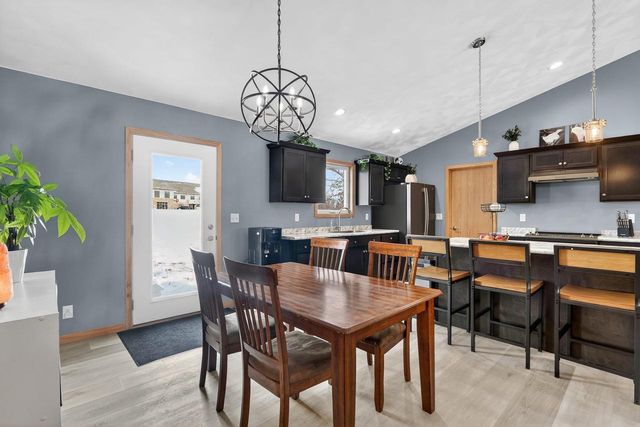 4252 Fox Hills Court, Janesville, WI 53546