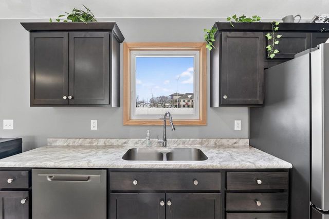 4252 Fox Hills Court, Janesville, WI 53546