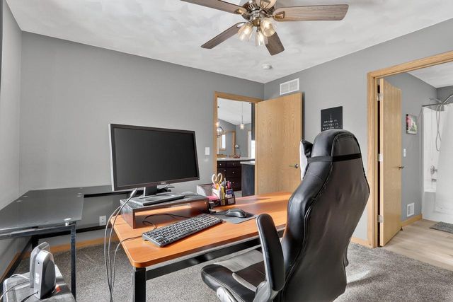 4252 Fox Hills Court, Janesville, WI 53546