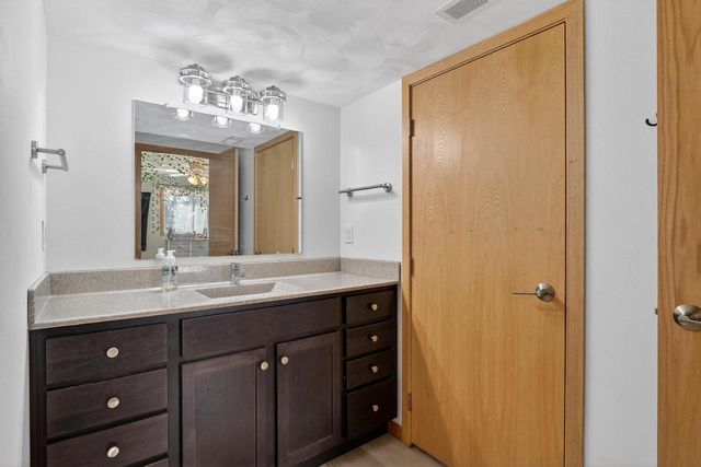 4252 Fox Hills Court, Janesville, WI 53546