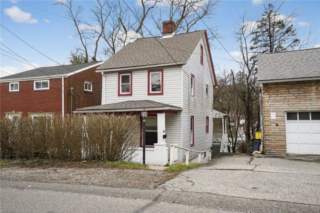 5530 Keefe St, Lincoln Place, PA 15207