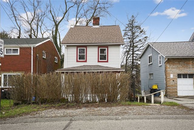 5530 Keefe St, Lincoln Place, PA 15207