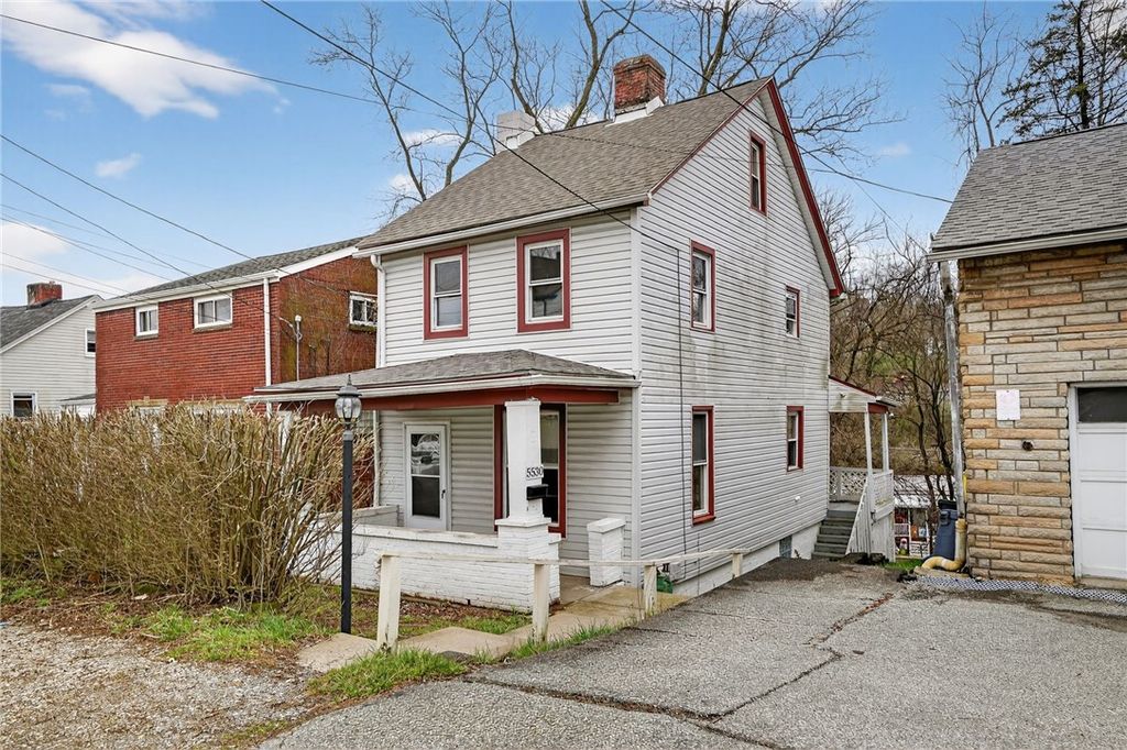 5530 Keefe St, Lincoln Place, PA 15207