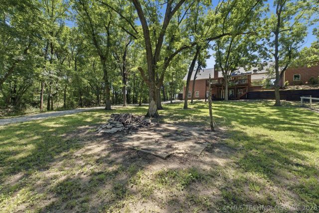 11005 E 156th Street North, Collinsville, OK 74021