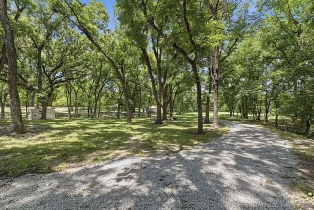 11005 E 156th Street North, Collinsville, OK 74021