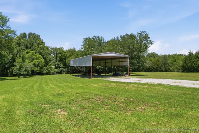 11005 E 156th Street North, Collinsville, OK 74021