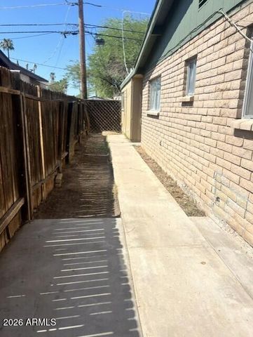 538 N HALL Street, Mesa, AZ 85203