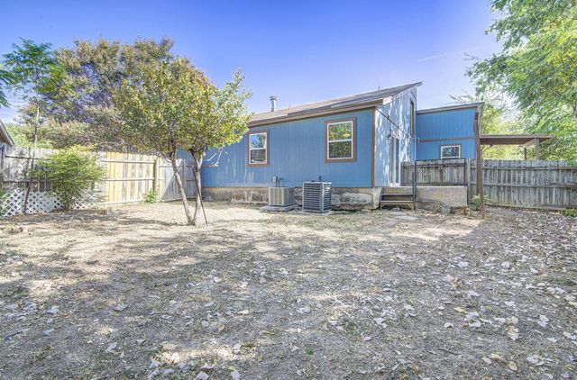1807 Briar Hill DR B, Austin, TX 78741