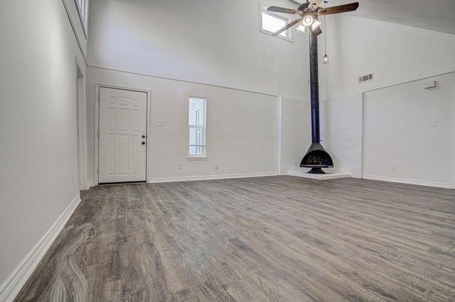 1807 Briar Hill DR B, Austin, TX 78741