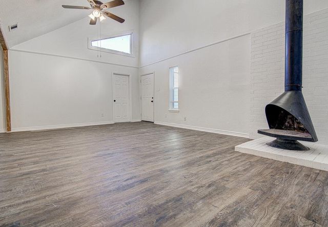 1807 Briar Hill DR B, Austin, TX 78741