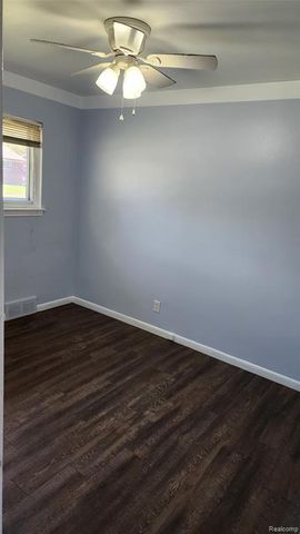 25543 Loretta Avenue, Warren, MI 48091
