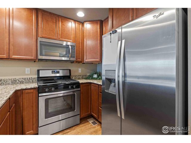 2566 Trio Falls Dr, Loveland, CO 80538