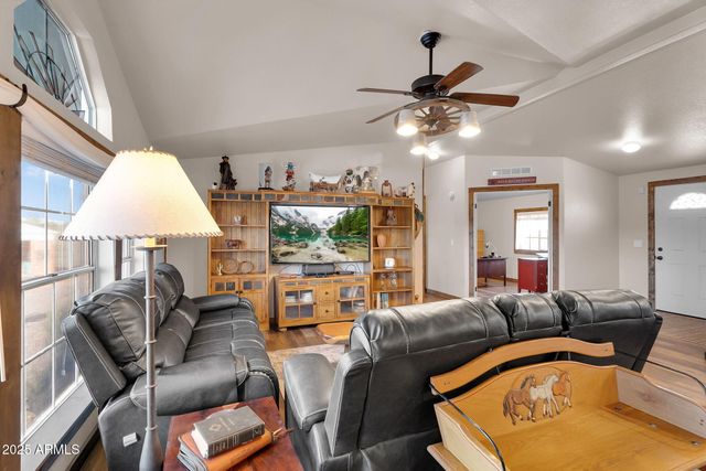 1218 E SENTINEL ROCK Road, Phoenix, AZ 85086