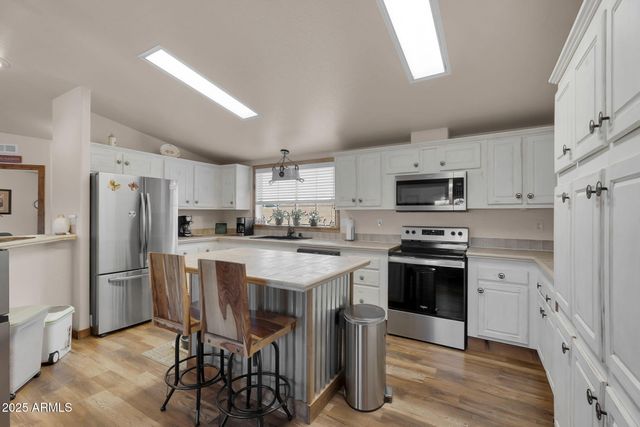 1218 E SENTINEL ROCK Road, Phoenix, AZ 85086