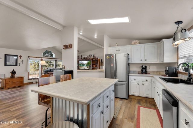 1218 E SENTINEL ROCK Road, Phoenix, AZ 85086