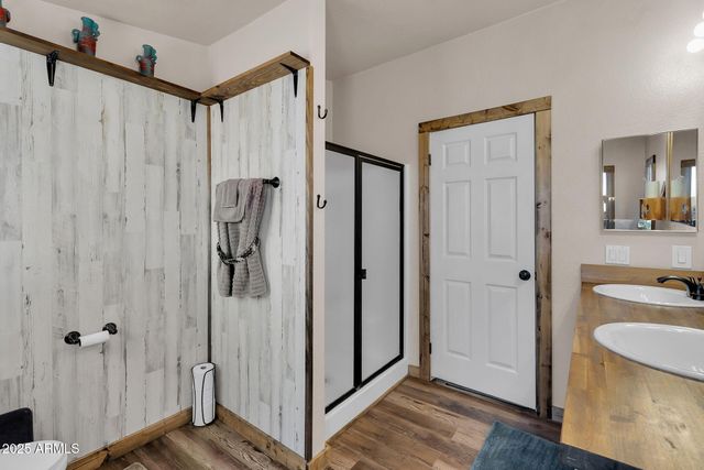 1218 E SENTINEL ROCK Road, Phoenix, AZ 85086