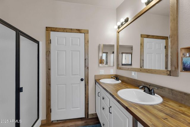 1218 E SENTINEL ROCK Road, Phoenix, AZ 85086