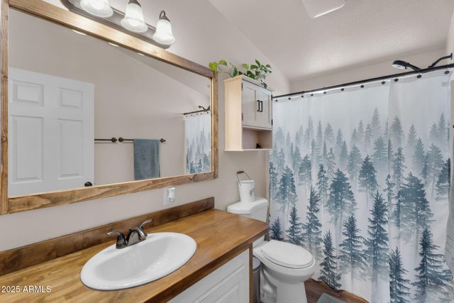 1218 E SENTINEL ROCK Road, Phoenix, AZ 85086