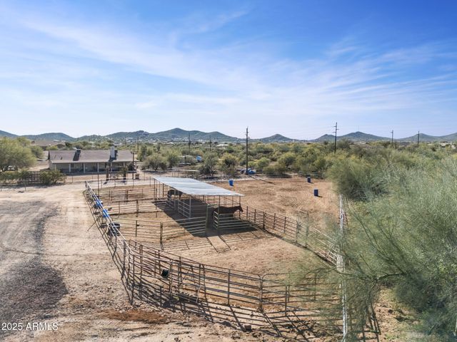 1218 E SENTINEL ROCK Road, Phoenix, AZ 85086