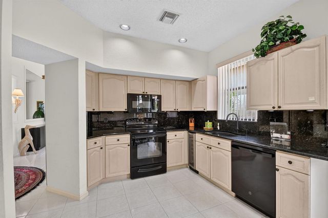 4548 Barclay Fair Way, Lake Worth, FL 33449