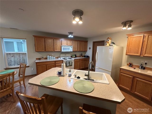 2766 McNeil Street, Dupont, WA 98327