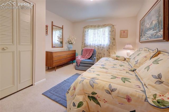 1126 Moffat Circle, Colorado Springs, CO 80915
