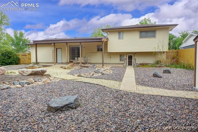 1126 Moffat Circle, Colorado Springs, CO 80915