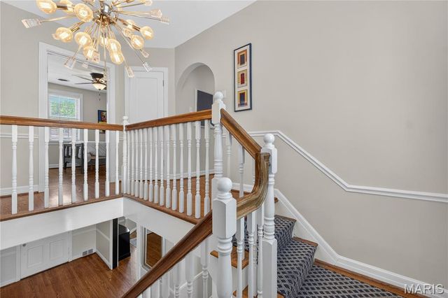 98 Lake Forest Drive, Richmond Heights, MO 63117