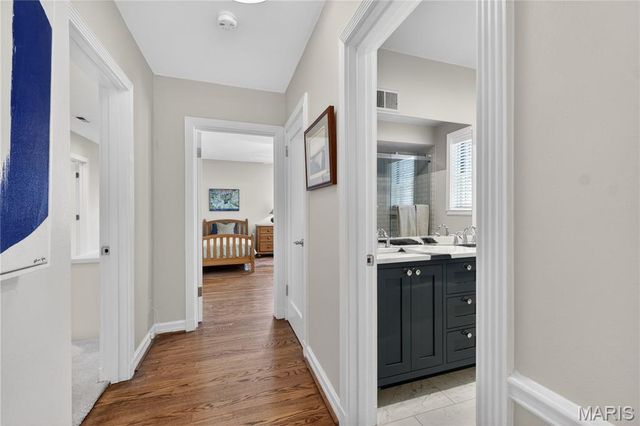 98 Lake Forest Drive, Richmond Heights, MO 63117